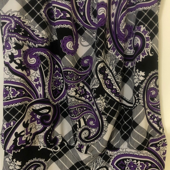 Closet clean out - Picture 3 of 4